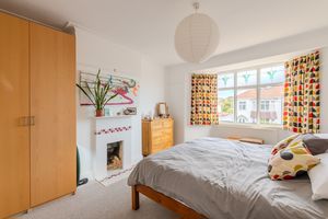 Bedroom- click for photo gallery